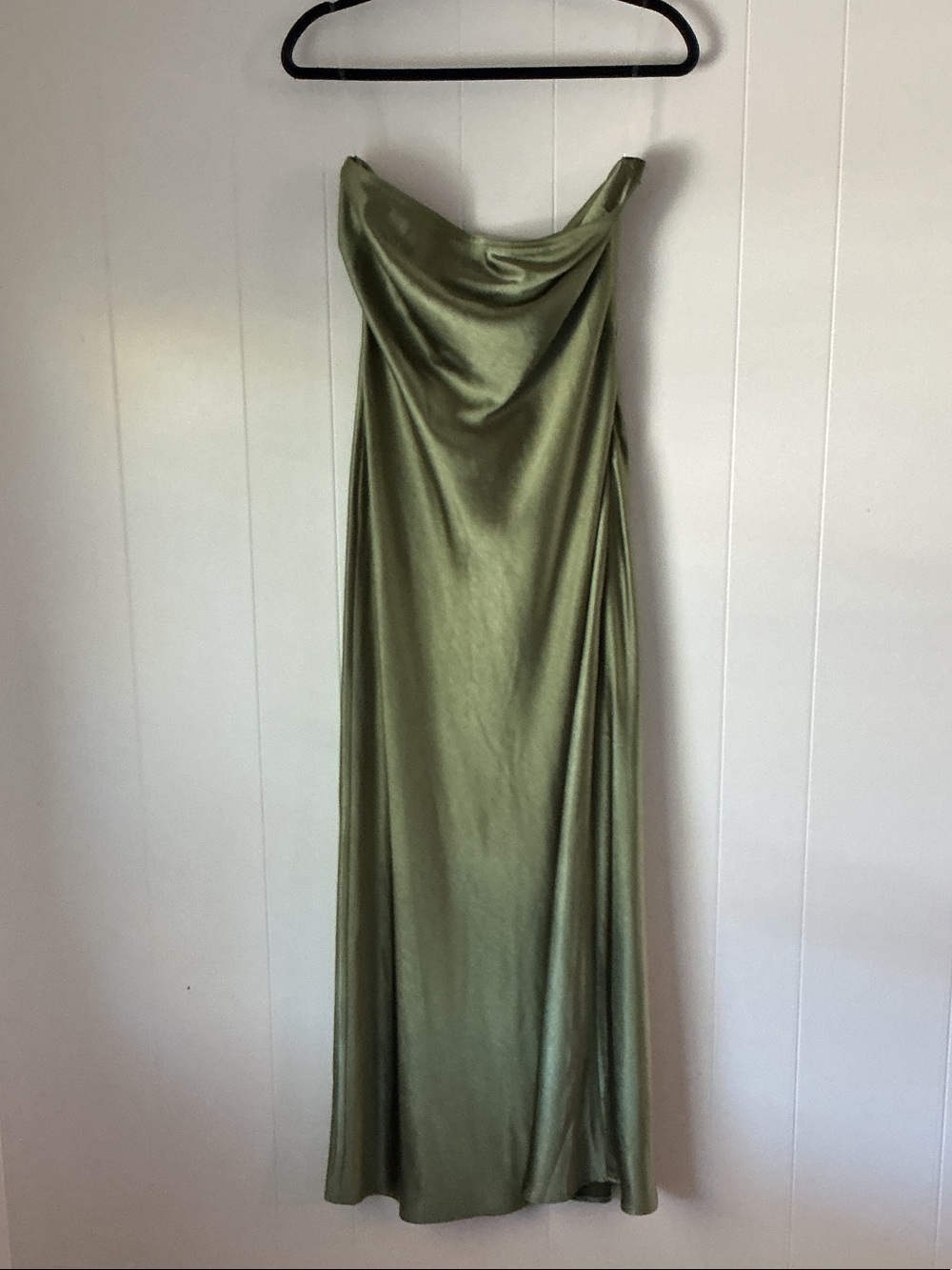 SDNY STRAPLESS DRESS.